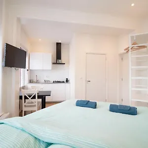 https://escamp-apartments.thehaguehotels.net